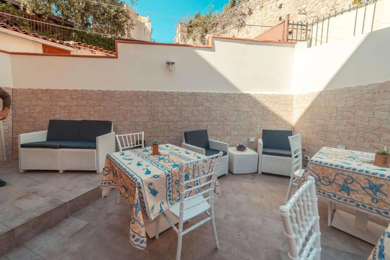 Dionisio House Apartment Taormina Italy
