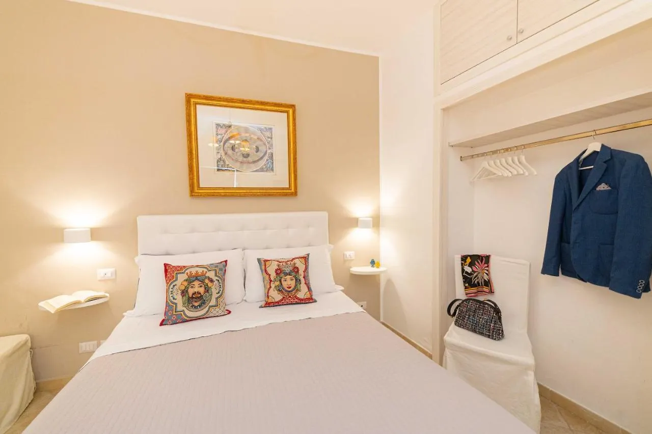 Dionisio House Apartment Taormina Italy
